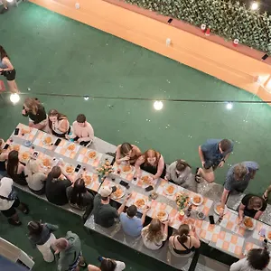 Experience - Age Limit 18-28 Хостел Неаполь